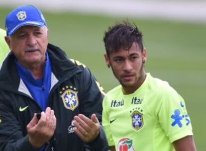 Scolari y Neymar.