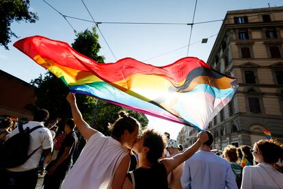 Asistentes a la marcha del Orgullo de Roma, el día 10.