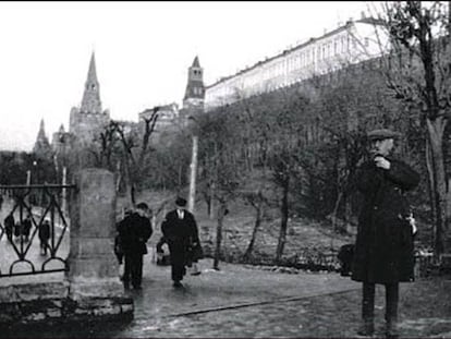 L&rsquo;Avi Maci&agrave; amb el Kremlin al fons, durant la seva estada a Moscou.