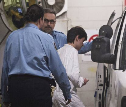 Alexandre Bissonnette, tras aparecer en el juzgado por el ataque de una mezquita en Quebec, el 30 de enero de 2017. 