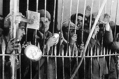 Fotografía del Archivo General de la Administración de Alcalá de Henares, que reproduce <i>Rejas en la memoria. </i>