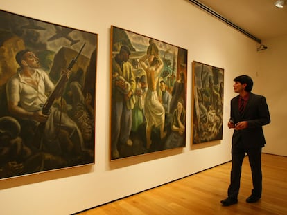 La obra 'Tríptico de la guerra', de Aurelio Arteta, durante su exposición en el Museo Bellas Artes de Bilbao en 2013.