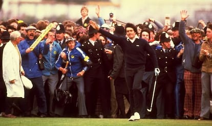 Ballesteros, tras ganar el Open de 1979.