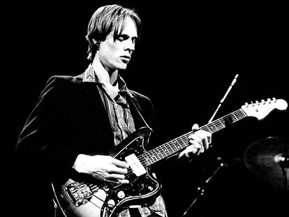 Tom Verlaine en el Hammersmith Odeon de Londres el 16 de abril de 1978.