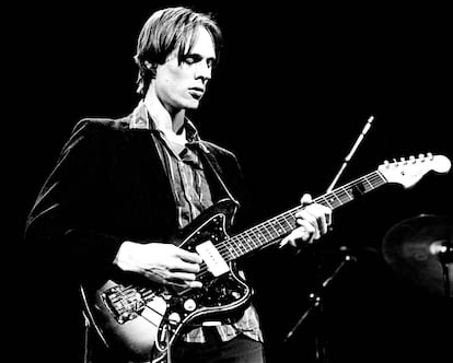 Tom Verlaine en el Hammersmith Odeon de Londres el 16 de abril de 1978.