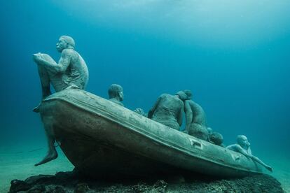 Playa Blanca, a área onde o museu se localiza, está muito próxima de uma das paragens mais importantes de Lanzarote, a de Papagayo. “Não é por acaso”, afirma Taylor. “Em nosso afã por conservar os espaços protegidos queremos pôr o foco turístico em outros pontos. Evitar que se massifiquem. E estamos cultivando também um jardim botânico marinho na área.”