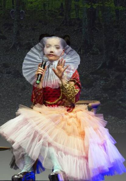 Björk durant la seva xerrada d'ahir al Sónar+D.