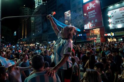 Celebraciones tras el triunfo de Javier Milei en Argentina