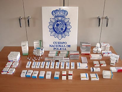 Muestra de los medicamentos y sustancias dopantes decomisados por la Comisaría General de Policía Judicial.