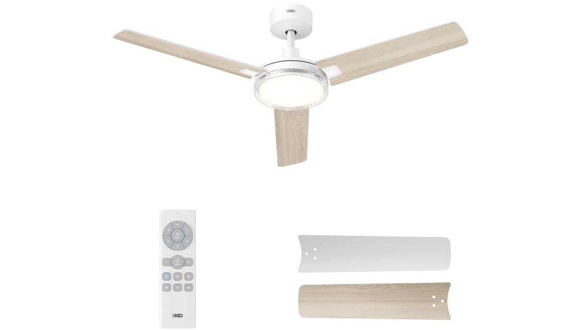 Ventilador de techo con luz y seis niveles de iluminación.