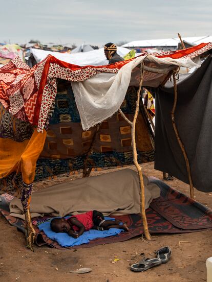 Desde abril de 2023, en el centro de tránsito de Renk (Sudán del Sur), cerca de la frontera con Joda, se encuentran alojados temporalmente los refugiados sudaneses y desplazados internos sursudaneses que van llegando huyendo de la violencia en Sudán. Los servicios allí son muy limitados y los refugiados son trasladados regularmente a espacios más seguros lejos de la frontera.