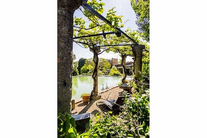Estanque de la Finca Güell, un maravilloso jardín de tipo español diseñado en 1921 que constituye una de las novedades de Ávila.