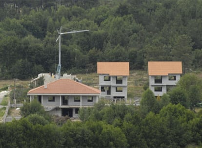 Casas en construcción en O Carballiño (Ourense).