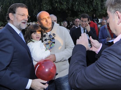 Mariano Rajoy, ayer de paseo por Lugo.