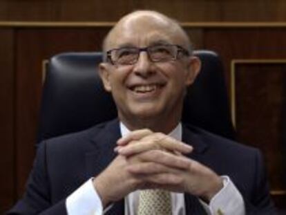 Crist&oacute;bal Montoro, ministro de Hacienda