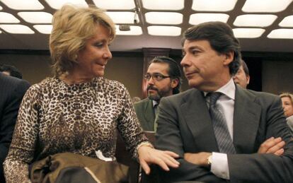 Esperanza Aguirre e Ignacio González, en un acto celebrado en 2012.