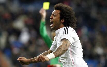 Marcelo ve la amarilla ante el Sevilla