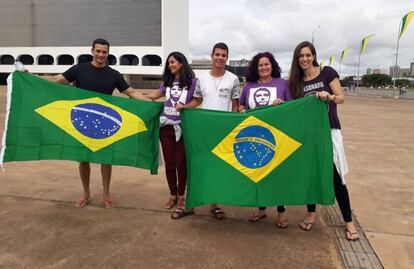 Os amigos Renan Felipe, Márcia Penalber, Bruna Guimarães, Shirley Prata e Sandro Resque.