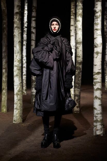 smag-moncler-5-simone-rocha-rf19-0127