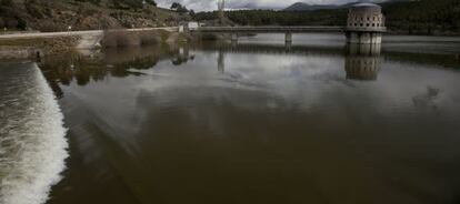 Embalse del Villar (Madrid), lleno tras las últimas lluvias.