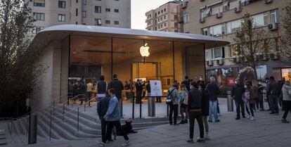 Nueva Apple Store en Estambul, el día 22.