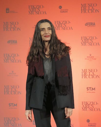 Angela Molina durante la presentación de la instalación del Museo de la Ficción en San Sebastián.