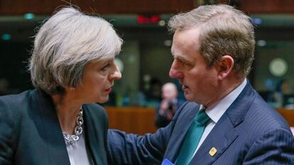 Theresa May y Enda Kenny, en diciembre pasado en Bruselas.