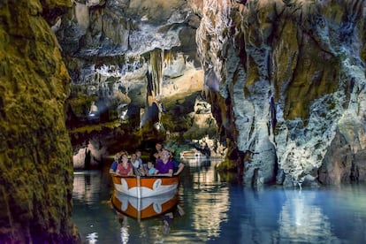 Las coves de Sant Josep, ubicadas en La Vall d’Uixó, a la entrada del parque natural de la Sierra de Espadán, en una foto de archivo.