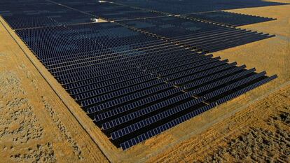 A solar farm sits in Mona, Utah