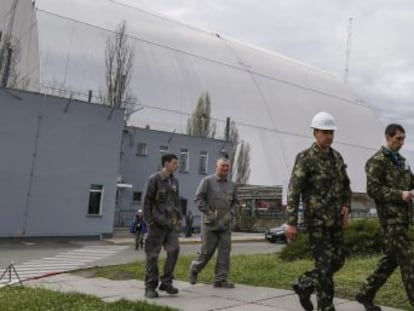 Três décadas após o acidente nuclear, a Ucrânia continua lutando para superar uma herança mortal onde a natureza segue avançando