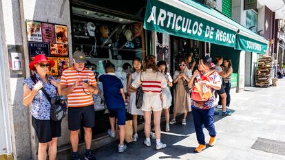 Turistas en el centro de Madrid, el 15 de junio.