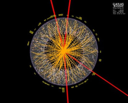 Una colisi&oacute;n de part&iacute;culas registrada en el detector Atlas en el que se ha producido un posible bos&oacute;n de Higgs.