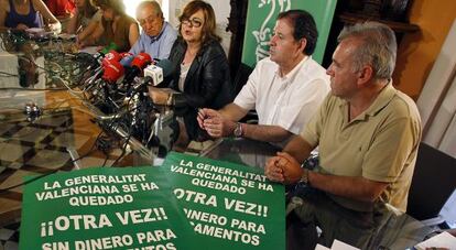 Los representantes de los farmac&eacute;uticos de Valencia durante la rueda de prensa del jueves. 