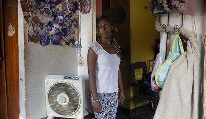 María Fernanda Rodríguez, em sua casa no bairro de Cotiza, em Caracas.