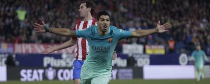 Luis Suárez celebra su gol al Atlético.