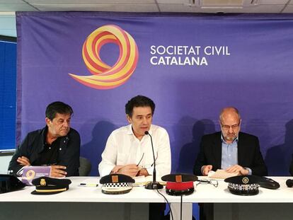 Miembros de Sociedad Civil Catalana anuncian la ampliaci&oacute;n de la denuncia del 9-N.