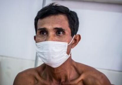 Ngom es uno de los pacientes enfermos de tuberculosis que reciben tratamiento en el hospital de Kampong Cham, en Camboya.