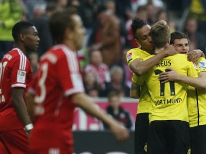 Aubameyang, Reus y Hofmann celebrando uno de los goles.