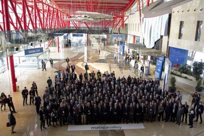 Foto de familia del Club Málaga Valley durante la edición europea de la conferencia de tecnologías Emtech, organizada por el MIT.