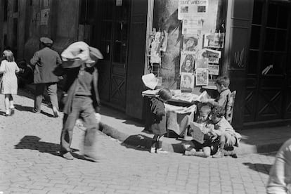 Una de las calles del Barrio Chino fotografiada el 13 de abril de 1934.