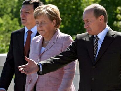 Merkel y Putin en una cumbre Rusia-UE celebrada en Samara (Rusia). 