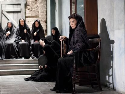 Una escena de 'La Casa de Bernarda Alba'