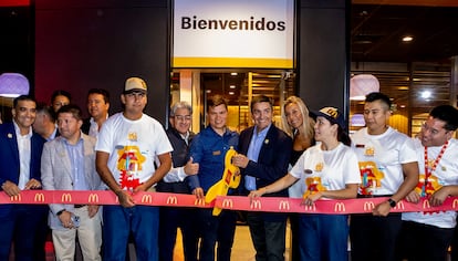 Arcos Dorados inaugura restaurante McDonald’s 100 de Chile