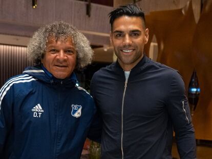 Alberto Gamero, entrenador de Millonarios, con Radamel Falcao, el 4 de julio.