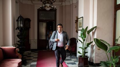 José María González, 'Kichi', salía de su despacho en el Ayuntamiento de Cádiz, en noviembre.