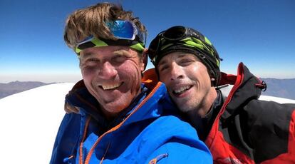 Os alpinistas Marek Holecek (à esquerda) e Radoslav Groh, no Huandoy, no Peru.