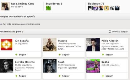 Spotify recomienda seguir a algunos medios, cantantes y famosos.