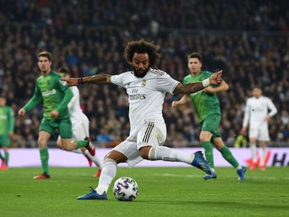 Marcelo anota su gol ante la Real.