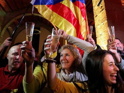 Celebraci&oacute;n de los resultados de las elecciones en una reuni&oacute;n de la Asamblea Nacional Catalana (ANC), el 21D.
