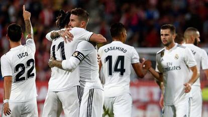 Los jugadores de Madrid celebran la victoria.